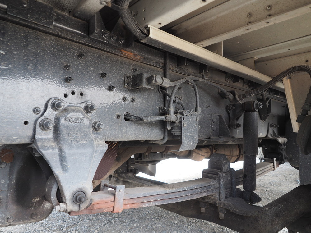 いすゞ ギガ ウイング車 大型 PDG-CYJ77W8 年式 H20[写真33]