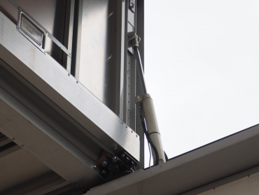 日野 グランドプロフィア ウイング車 大型 QPG-FW1EXEG 年式 H27 [写真30]