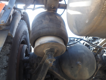 いすゞ ギガ トラクタ 大型 LKG-EXD52AD 年式 H23 [写真38]