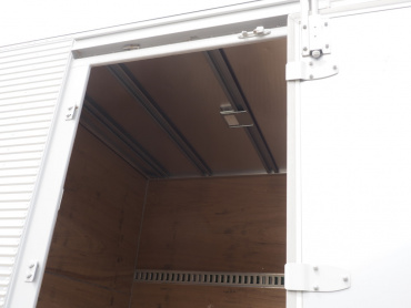 いすゞ エルフ バン車 小型 TRG-NPR85AN 年式 H29 [写真17]