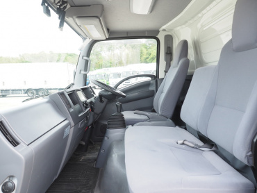 いすゞ エルフ バン車 小型 TRG-NPR85AN 年式 H29 [写真43]