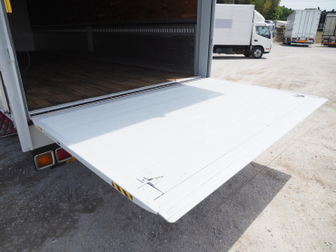 いすゞ フォワード ウイング車 中型 TKG-FRR90T2 年式 H25 [写真32]