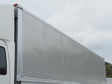 いすゞ ギガ ウイング車 大型 QKG-CYJ77A 年式 H26 [写真16]