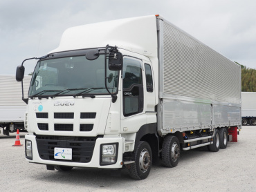 いすゞ ギガ ウイング車 大型 QKG-CYJ77A 年式 H26 [写真01]