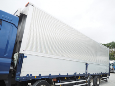 いすゞ ギガ ウイング車 大型 QKG-CYJ77B 年式 H28 [写真17]