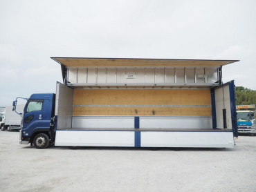 いすゞ ギガ ウイング車 大型 QKG-CYJ77B 年式 H28 [写真19]