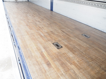 いすゞ ギガ ウイング車 大型 QKG-CYJ77B 年式 H28 [写真25]