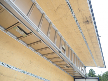 いすゞ ギガ ウイング車 大型 QKG-CYJ77B 年式 H28 [写真24]