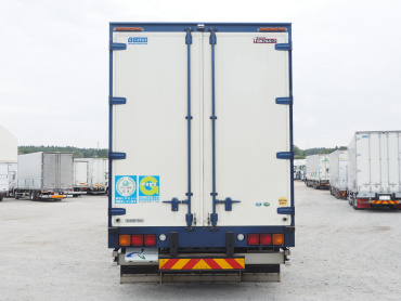 いすゞ ギガ ウイング車 大型 QKG-CYJ77B 年式 H28 [写真07]