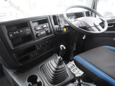 いすゞ ギガ ウイング車 大型 QKG-CYJ77B 年式 H28 [写真34]