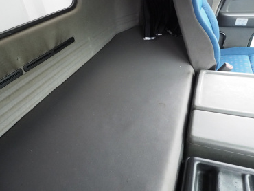 いすゞ ギガ ウイング車 大型 QKG-CYJ77A 年式 H24 [写真43]