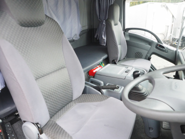 いすゞ フォワード 冷凍バン 中増t SKG-FSR90T2 年式 H29 [写真25]