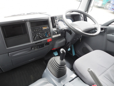 いすゞ エルフ バン車 小型 TPG-NPR85AN 年式 H28 [写真28]