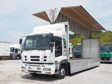いすゞ ギガ ウイング車 大型 PDG-CYJ77W8 年式 H20 [写真08]