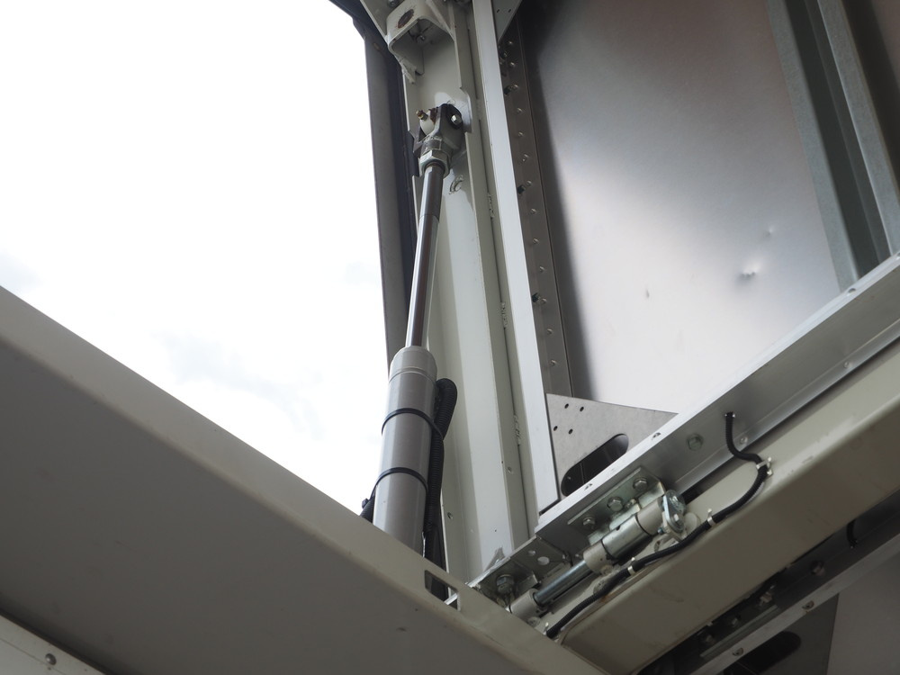 三菱ふそう スーパーグレート ウイング車 大型 QPG-FS64VZ 年式 H27[写真21]