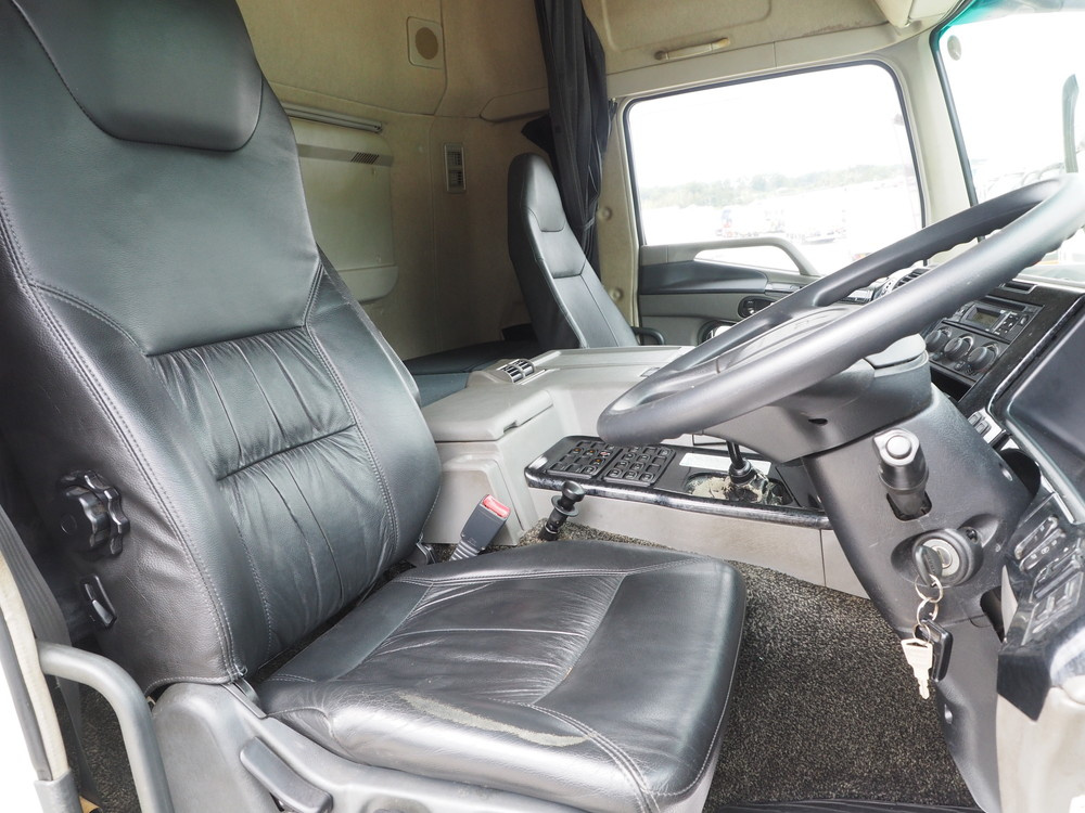 三菱ふそう スーパーグレート ウイング車 大型 QPG-FS64VZ 年式 H27[写真39]