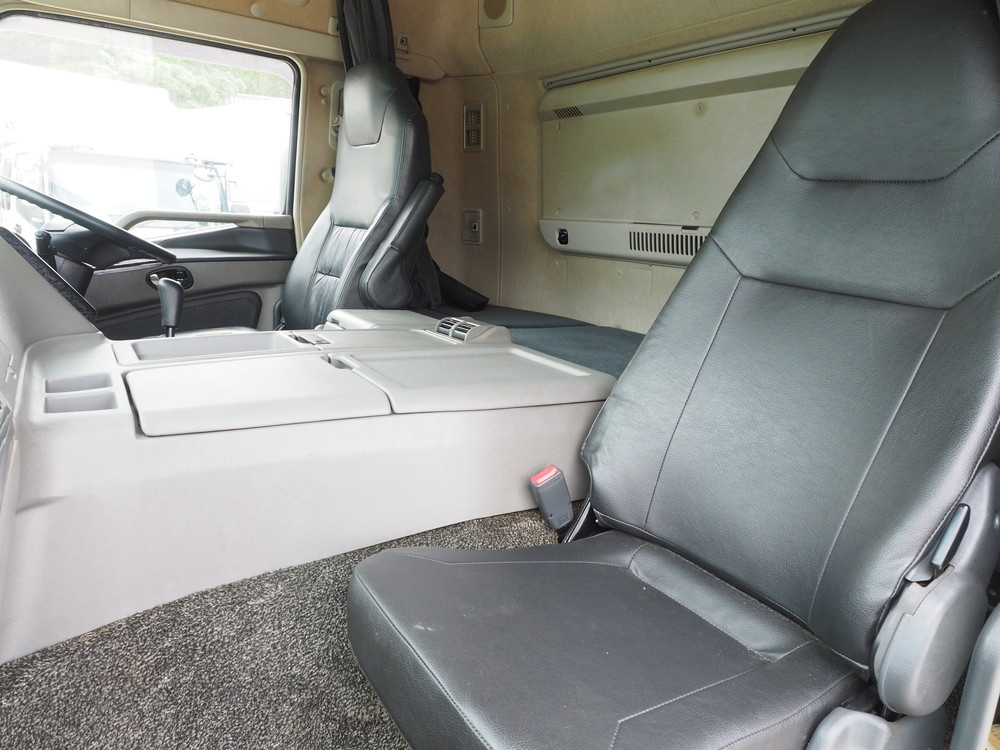 三菱ふそう スーパーグレート ウイング車 大型 QPG-FS64VZ 年式 H27[写真51]