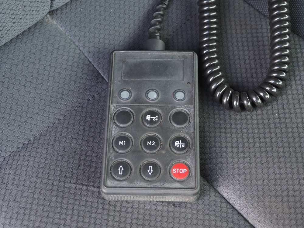 日野 グランドプロフィア ウイング車 大型 QKG-FW1EXBG 年式 H25[写真36]