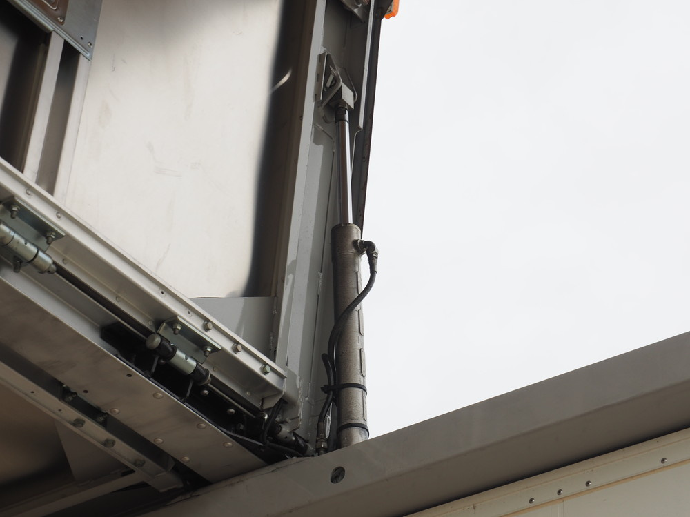 いすゞ フォワード ウイング車 中型 SKG-FRR90T2 年式 H24[写真19]