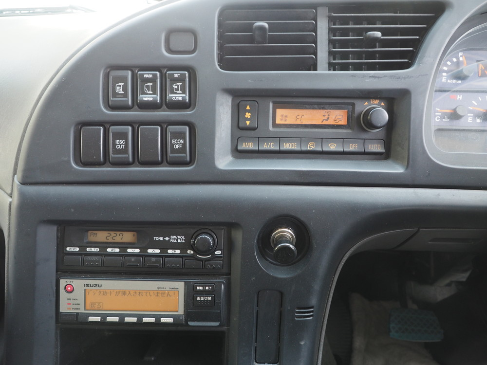 いすゞ ギガ ウイング車 大型 QKG-CYJ77A 年式 H26[写真37]