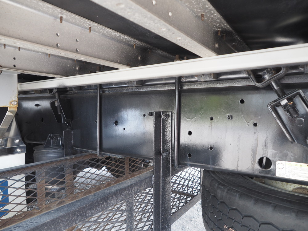 いすゞ ギガ ウイング車 大型 QKG-CYJ77A 年式 H26[写真51]