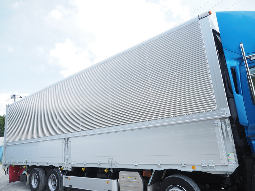 いすゞ ギガ ウイング車 大型 QKG-CYJ77A 年式 H26[写真10]