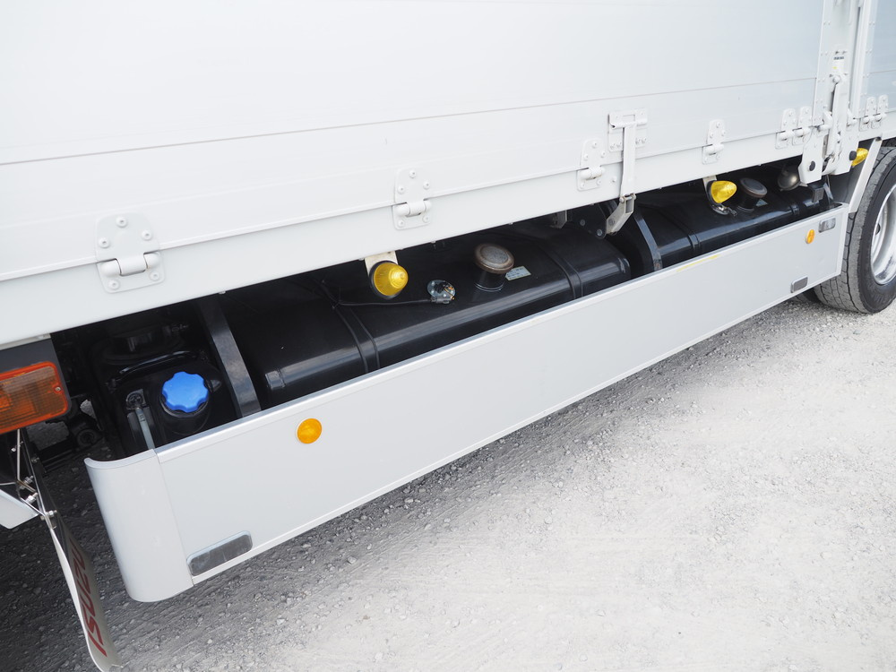 いすゞ ギガ ウイング車 大型 QKG-CYJ77A 年式 H26[写真16]