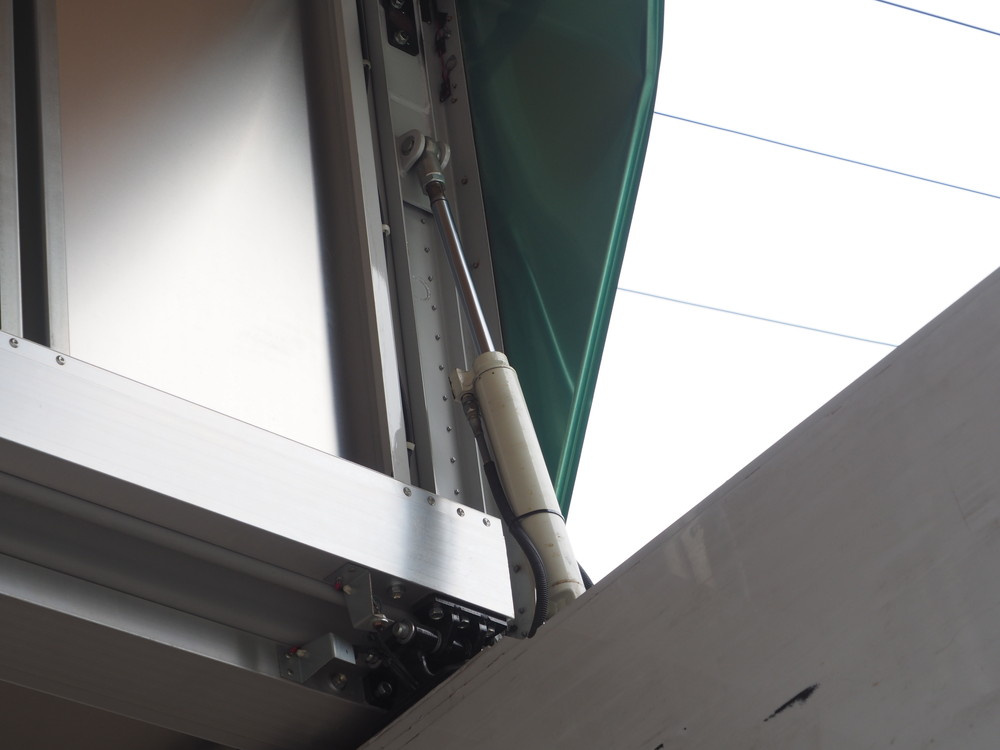 日野 グランドプロフィア ウイング車 大型 QPG-FW1EXEG 年式 H28[写真13]