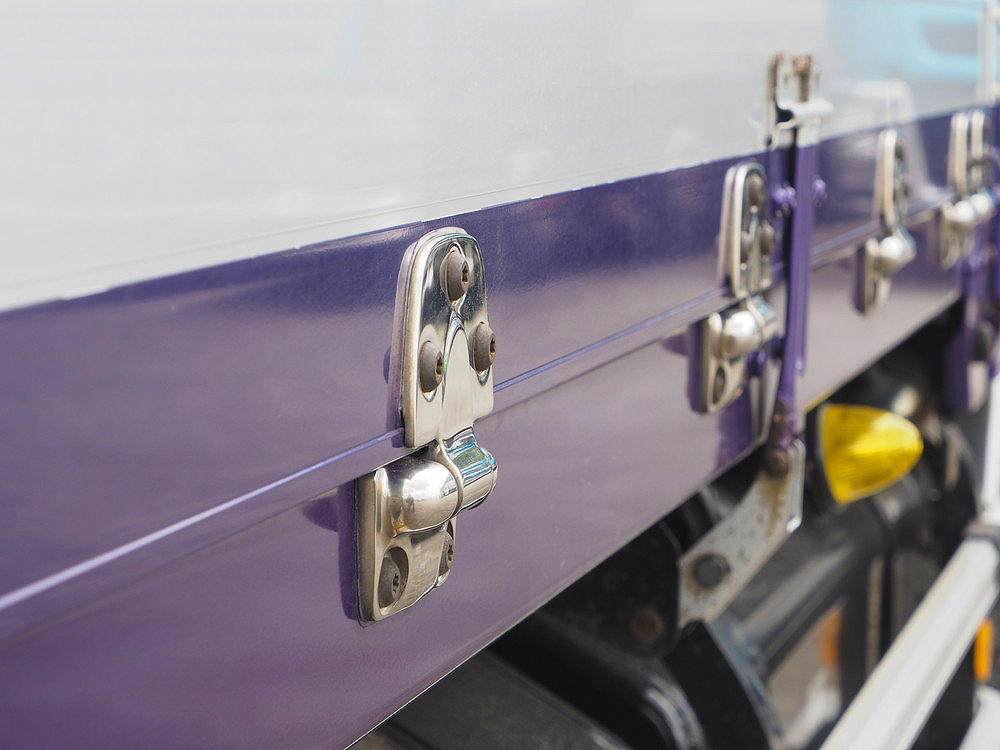 いすゞ ギガ ウイング車 大型 QKG-CYJ77A 年式 H24[写真12]