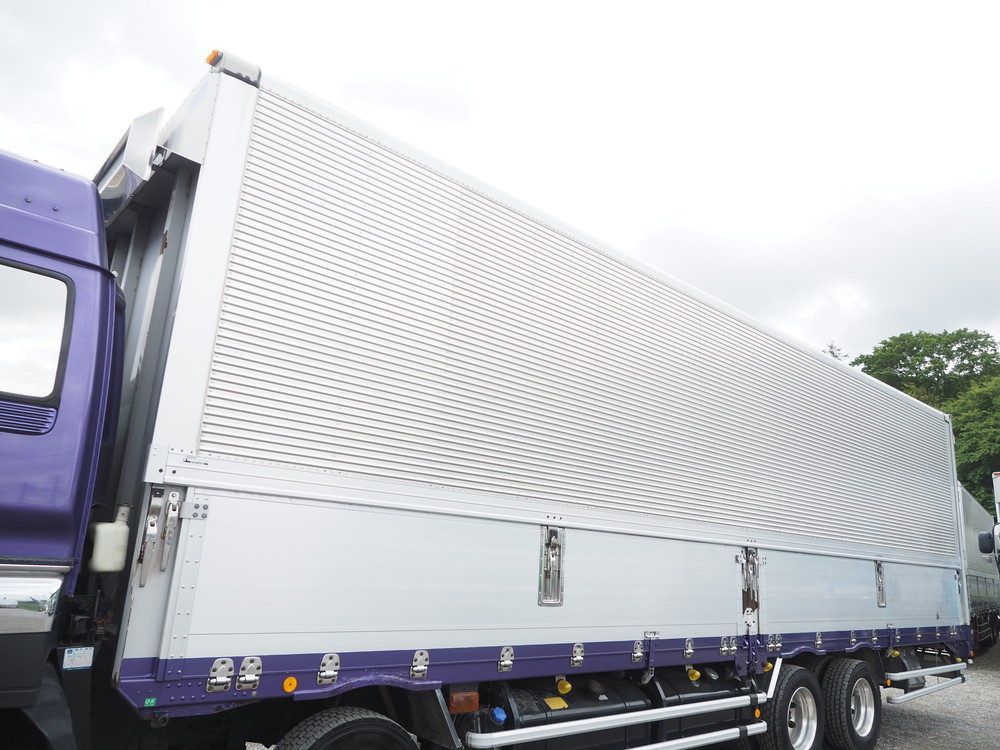 いすゞ ギガ ウイング車 大型 QKG-CYJ77A 年式 H24[写真17]