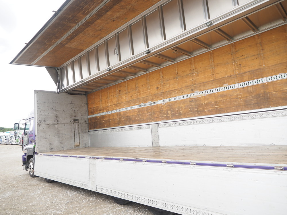 いすゞ ギガ ウイング車 大型 QKG-CYJ77A 年式 H24[写真22]