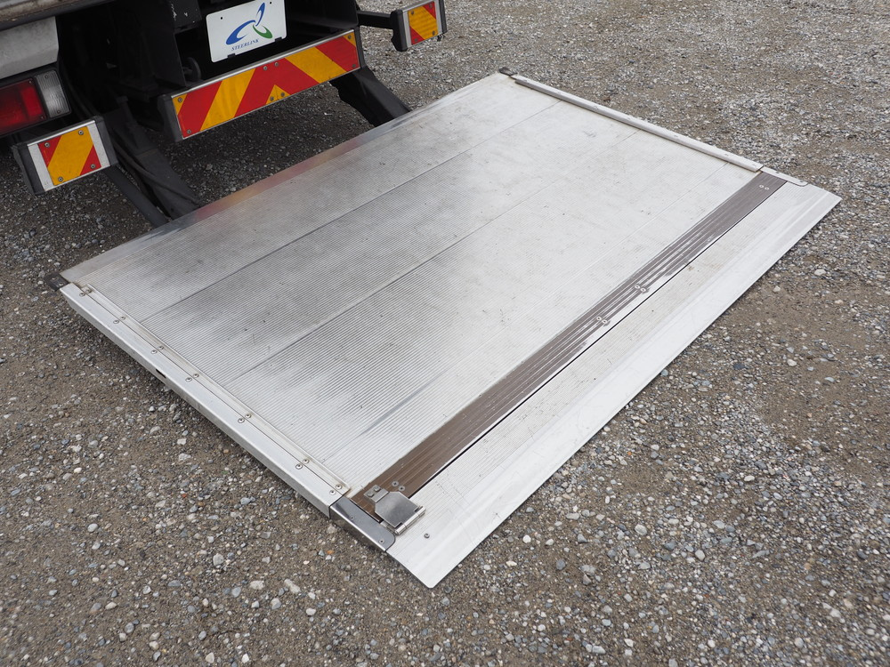 いすゞ エルフ バン車 小型 TKG-NPR85AN 年式 H24[写真24]