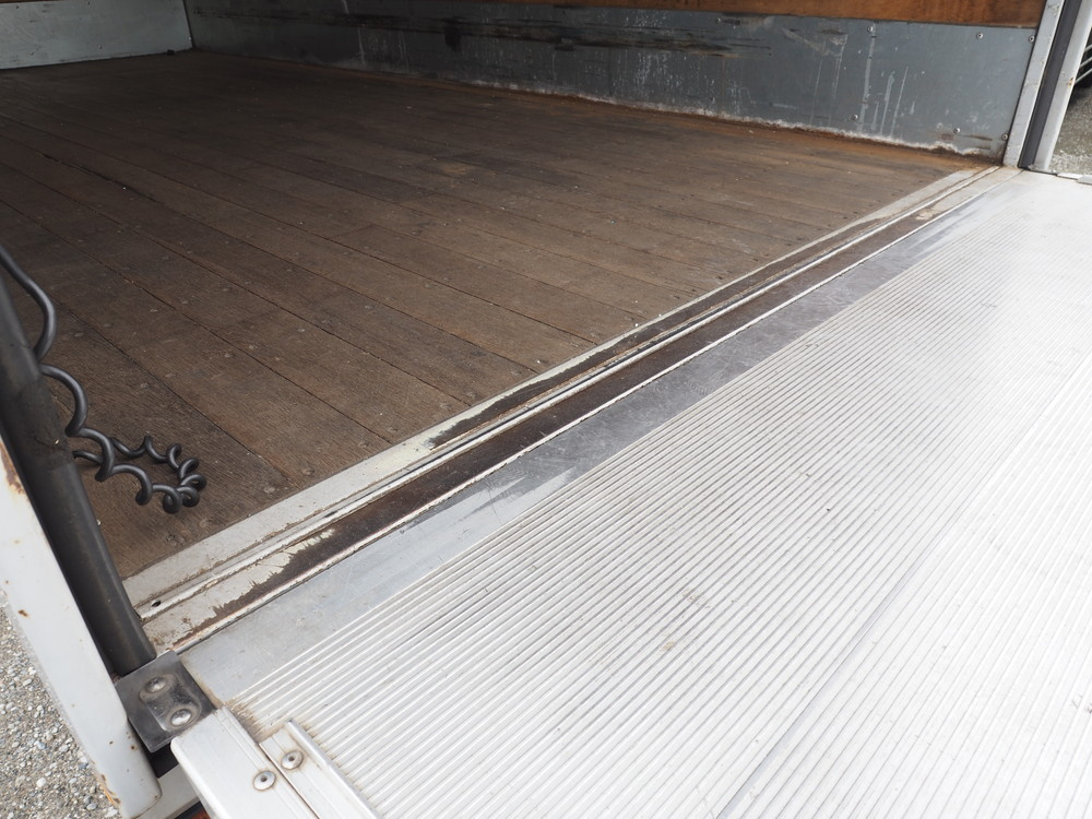 いすゞ エルフ バン車 小型 TKG-NPR85AN 年式 H24[写真26]