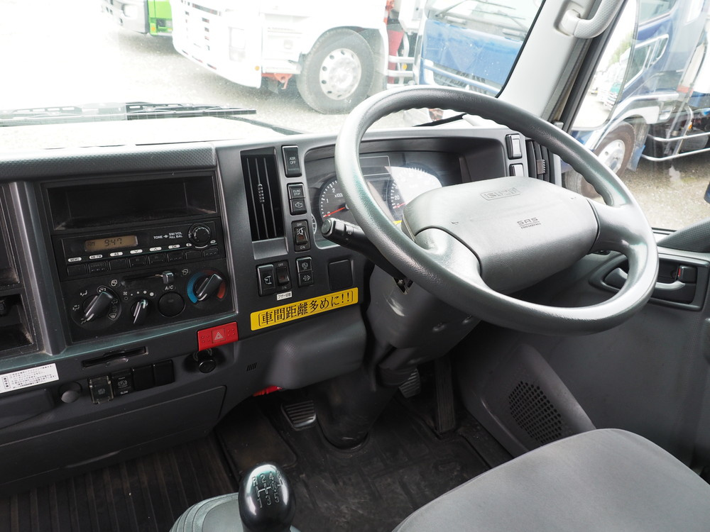 いすゞ エルフ バン車 小型 TKG-NPR85AN 年式 H24[写真30]