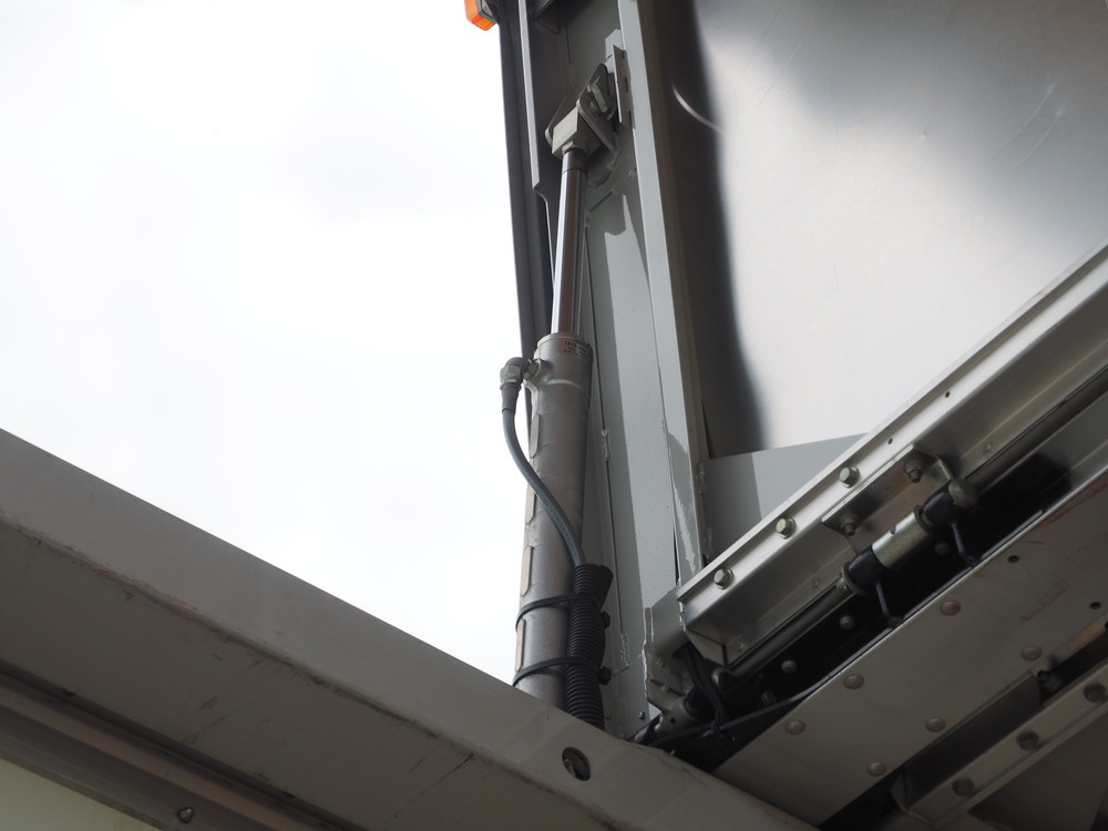 いすゞ フォワード ウイング車 中型 TKG-FRR90S2 年式 H24[写真14]