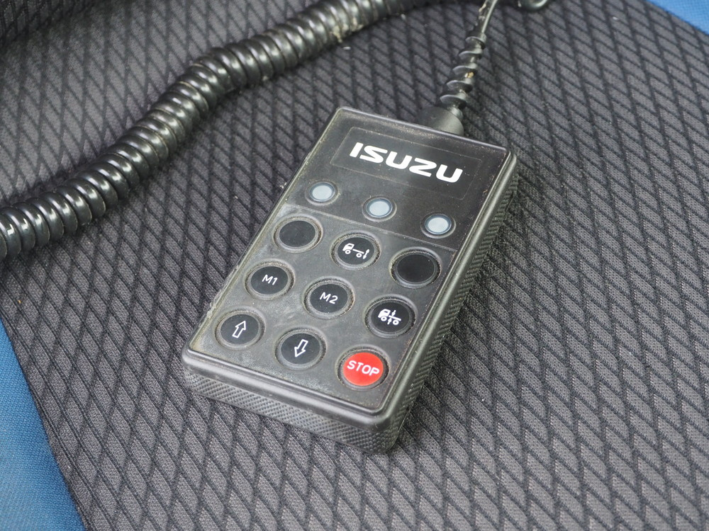 いすゞ ギガ 平ボディ 大型 QKG-CYJ77B 年式 H28[写真34]