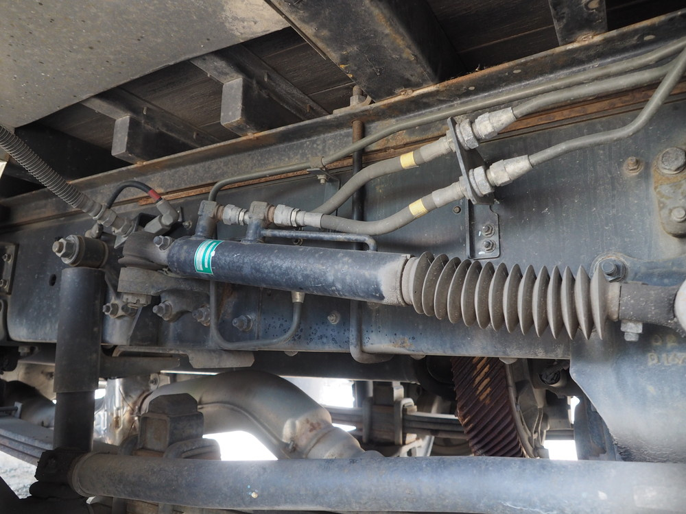 いすゞ ギガ 平ボディ 大型 QKG-CYJ77B 年式 H28[写真44]