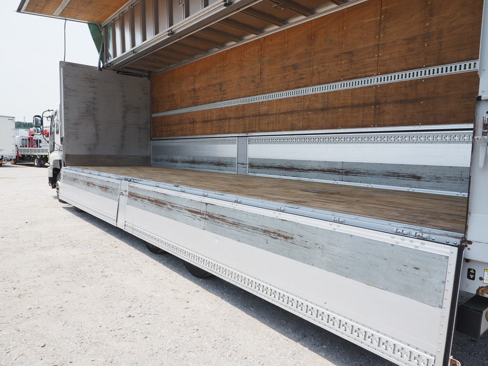 いすゞ ギガ ウイング車 大型 QKG-CYJ77A 年式 H26[写真21]