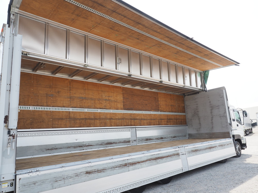 いすゞ ギガ ウイング車 大型 QKG-CYJ77A 年式 H26[写真11]