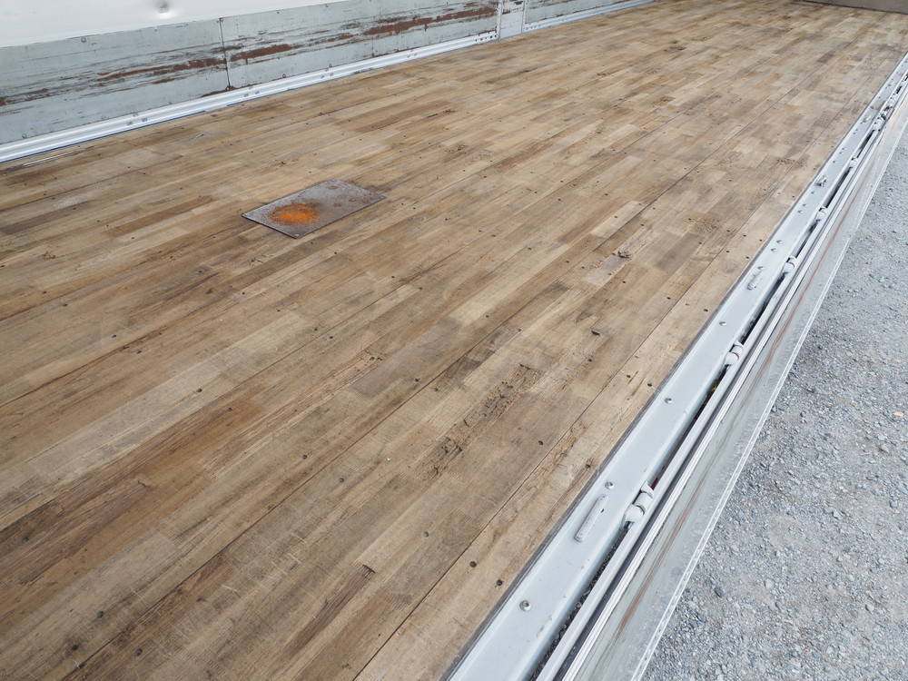 いすゞ ギガ ウイング車 大型 QKG-CYJ77A 年式 H26[写真25]