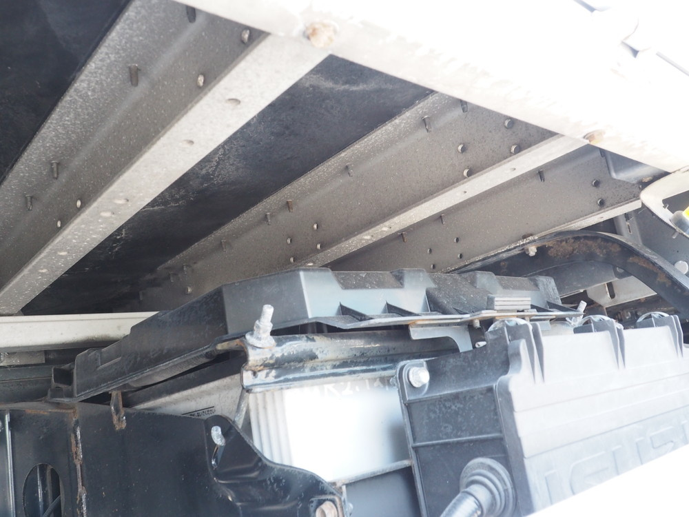 いすゞ ギガ ウイング車 大型 QKG-CYJ77A 年式 H26[写真50]