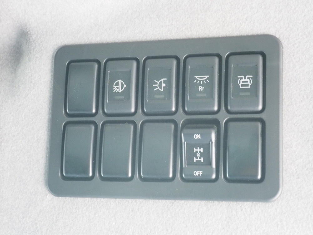 いすゞ ギガ ウイング車 大型 QKG-CYJ77A 年式 H26[写真37]