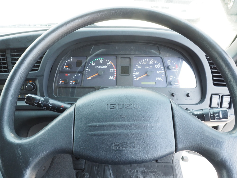 いすゞ ギガ ウイング車 大型 QKG-CYJ77A 年式 H26[写真32]