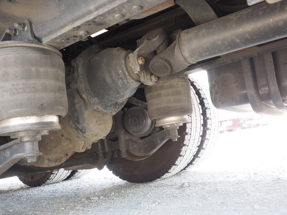 いすゞ ギガ ウイング車 大型 QKG-CYJ77A 年式 H25[写真49]