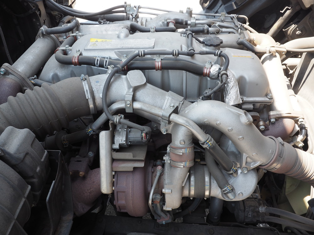 いすゞ ギガ ウイング車 大型 QKG-CYJ77A 年式 H25[写真58]