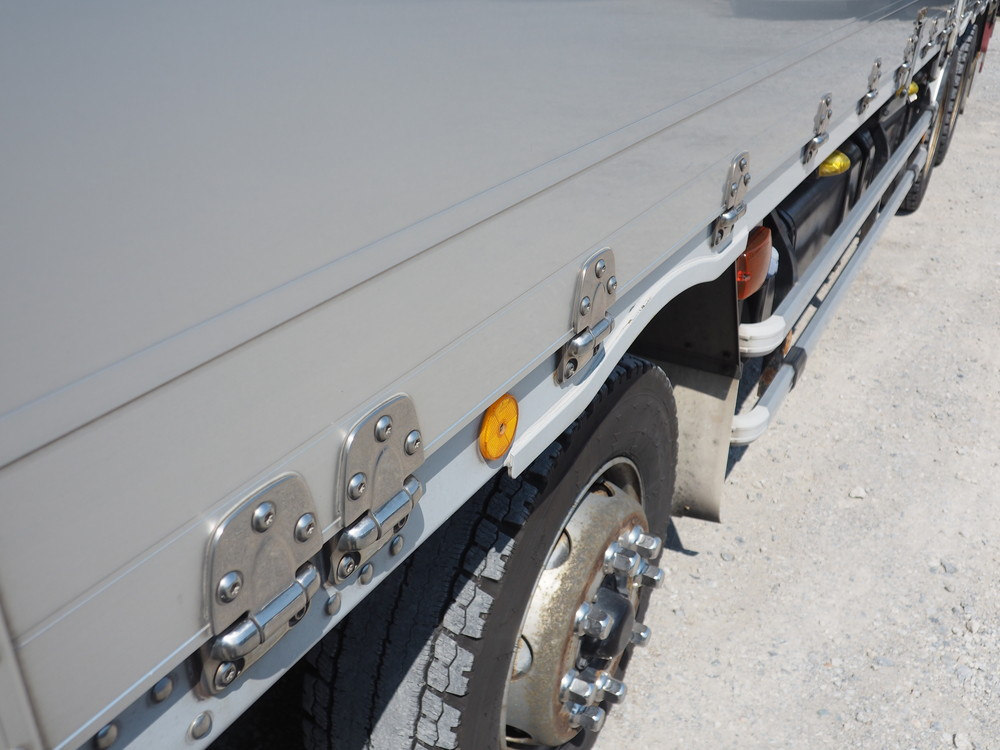 いすゞ ギガ ウイング車 大型 QKG-CYJ77A 年式 H25[写真10]