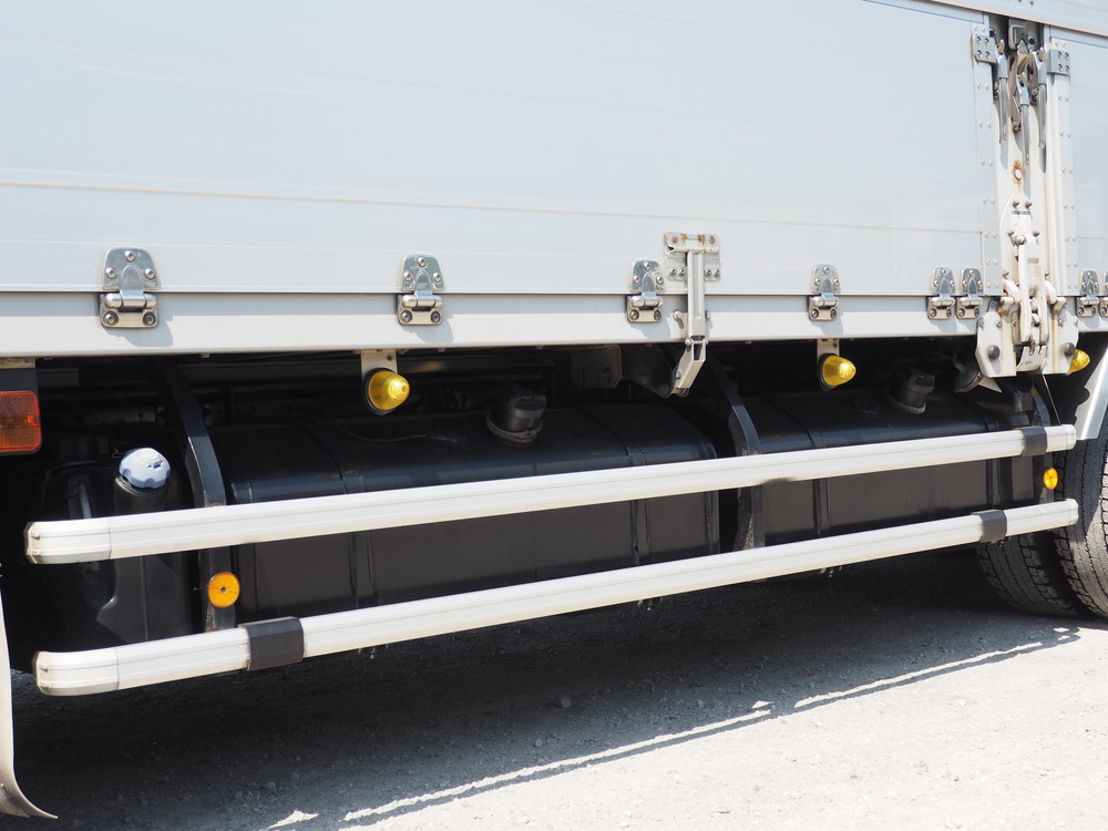 いすゞ ギガ ウイング車 大型 QKG-CYJ77A 年式 H25[写真20]