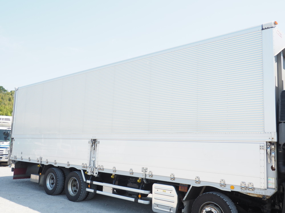 いすゞ ギガ ウイング車 大型 QKG-CYJ77A 年式 H25[写真13]