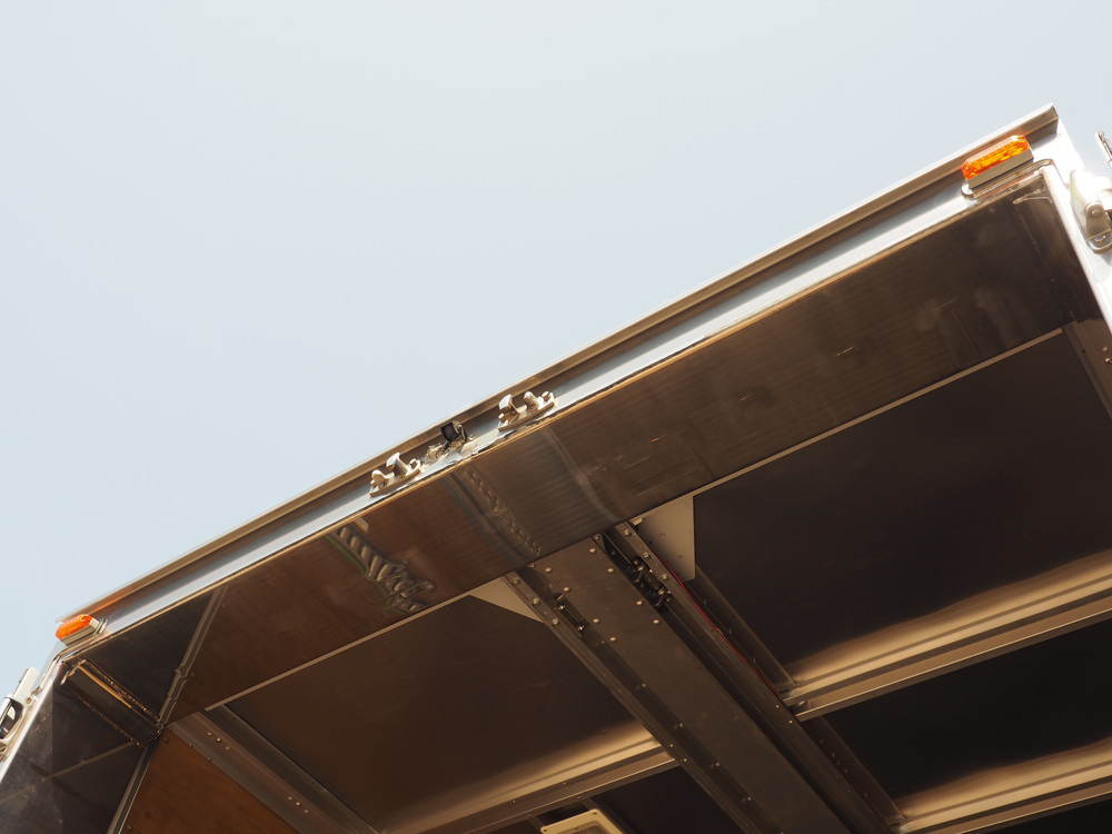 いすゞ ギガ ウイング車 大型 QKG-CYJ77A 年式 H25[写真33]