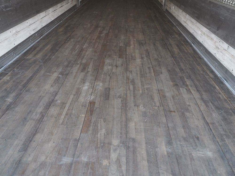 いすゞ ギガ ウイング車 大型 QPG-CYJ77B 年式 H28[写真28]